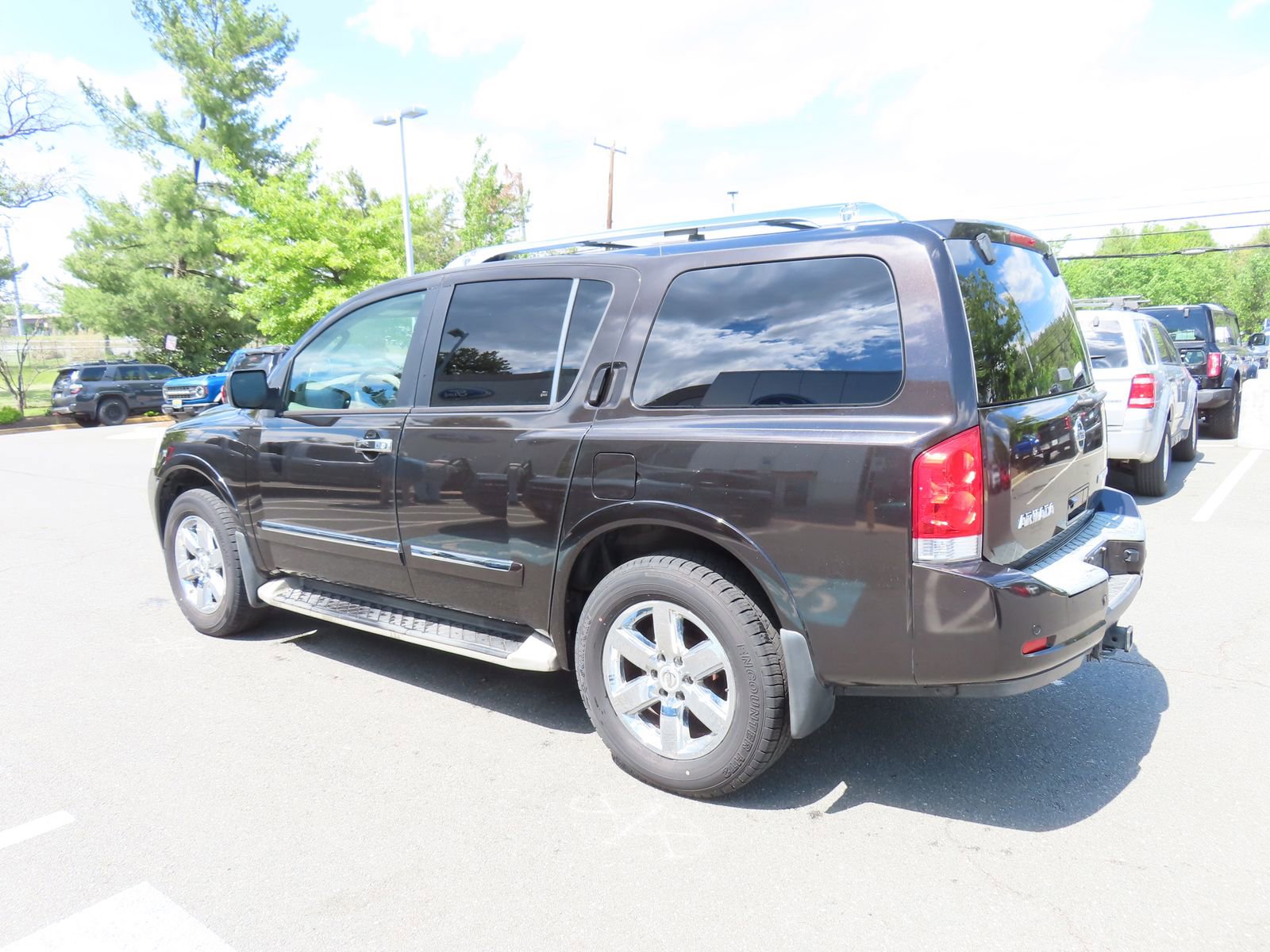 Used 2011 Nissan Armada Platinum AWD/4WD image 7