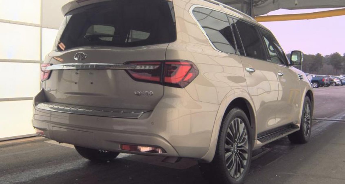 Used 2024 INFINITI QX80 Sensory w/ Cargo Package image 3