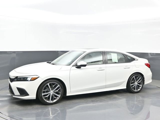 Used 2023 Honda Civic Touring image 2