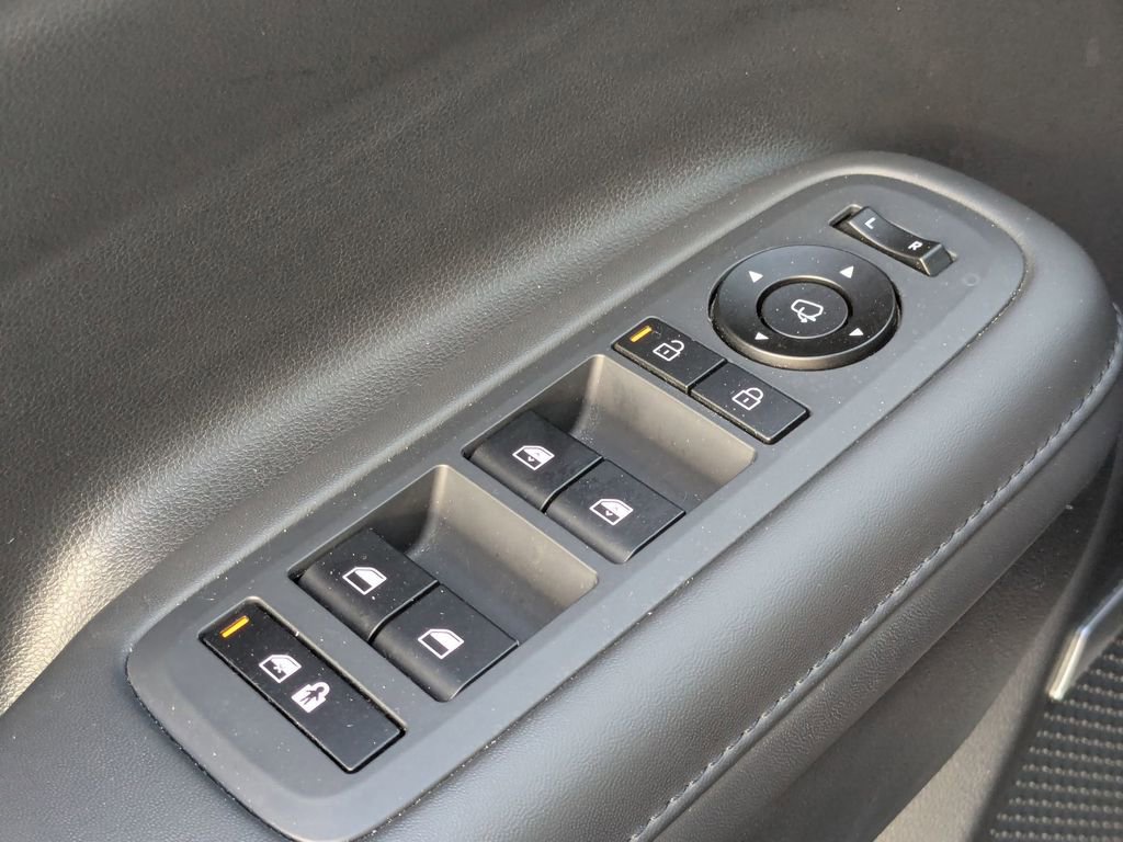 Used 2025 Hyundai Santa Fe Limited image 15