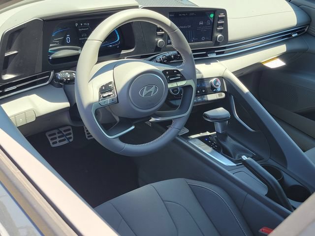 New 2026 Hyundai Elantra Sport FWD image 5