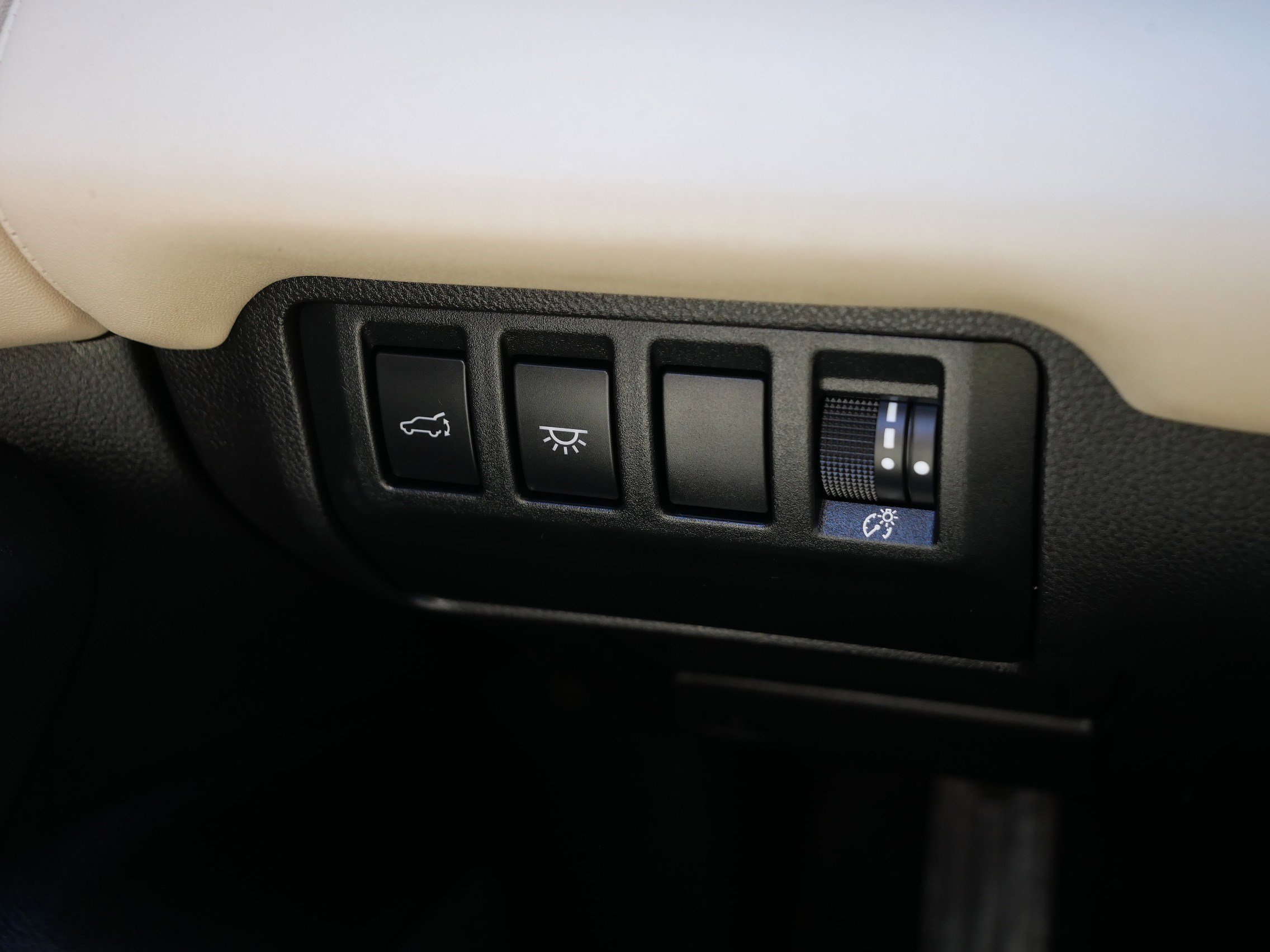 Used 2023 Subaru Ascent Limited w/ Technology Package image 26