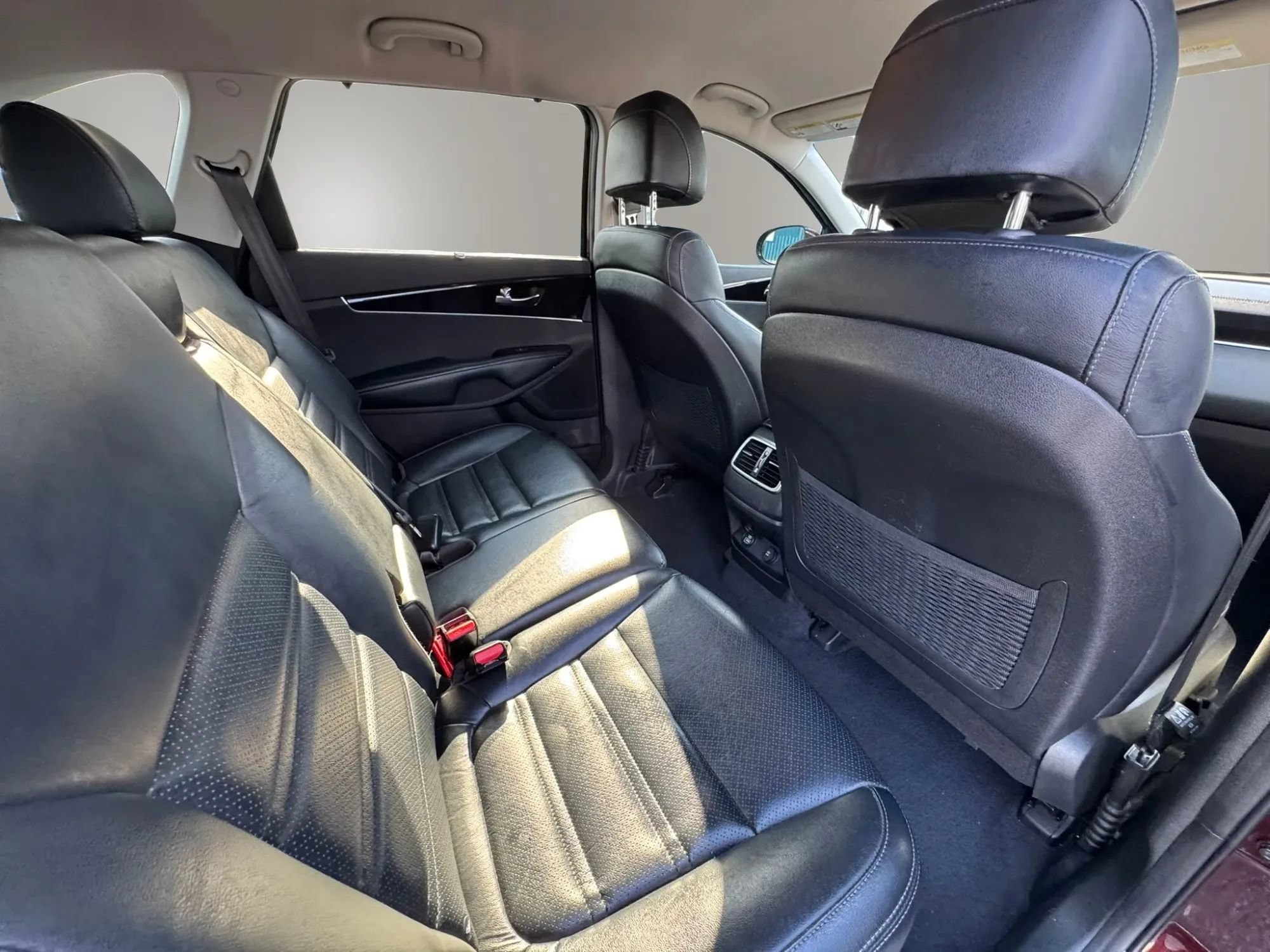 Used 2017 Kia Sorento EX FWD image 13