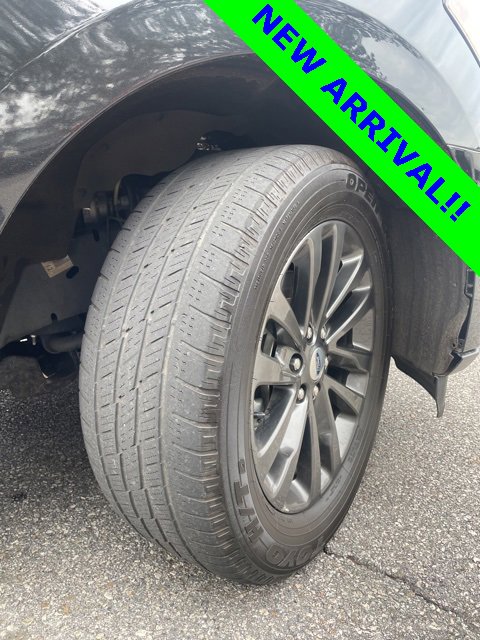 Used 2021 Ford Expedition Limited image 2