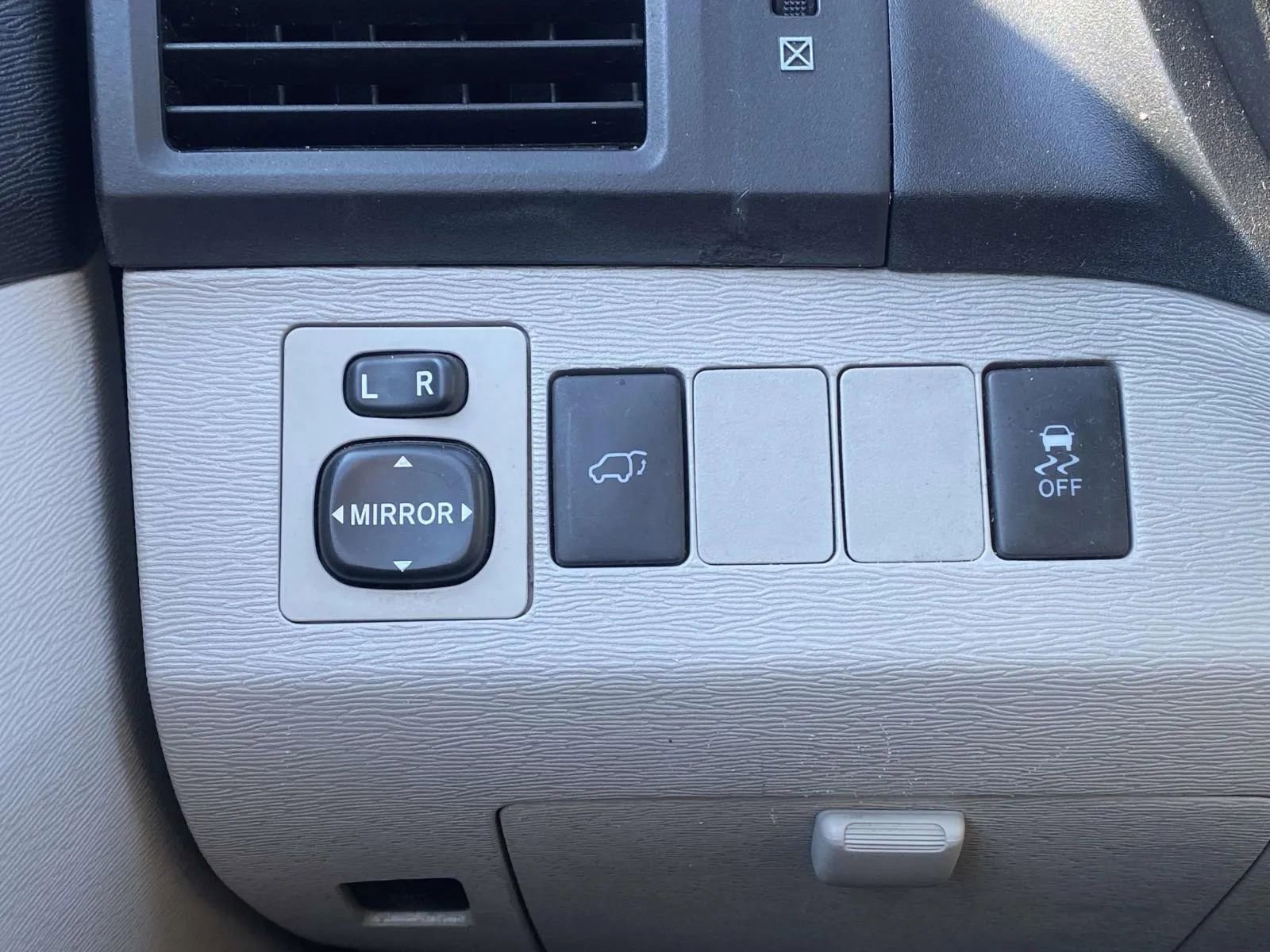 Used 2009 Toyota Venza FWD image 17