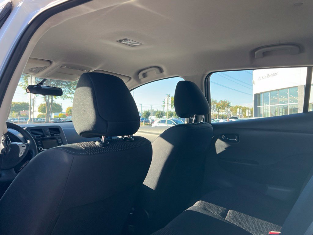 Used 2017 Nissan Leaf S w/ Charge Package FWD image 9