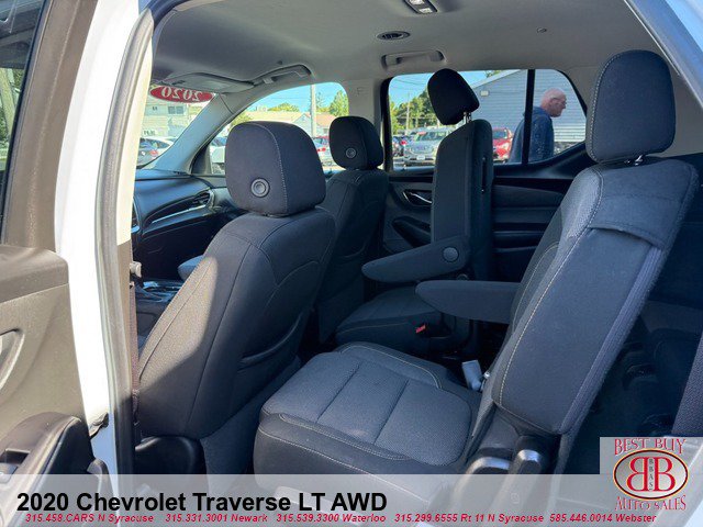 Used 2020 Chevrolet Traverse LT w/ Driver Confidence II Package AWD/4WD image 11