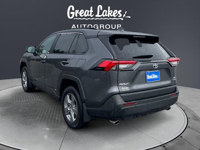 Used 2022 Toyota RAV4 XLE image 3