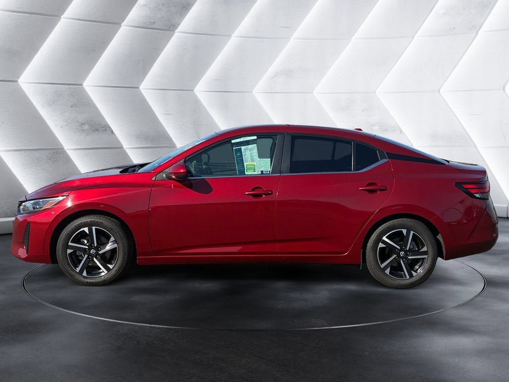 Used 2024 Nissan Sentra SV FWD image 2