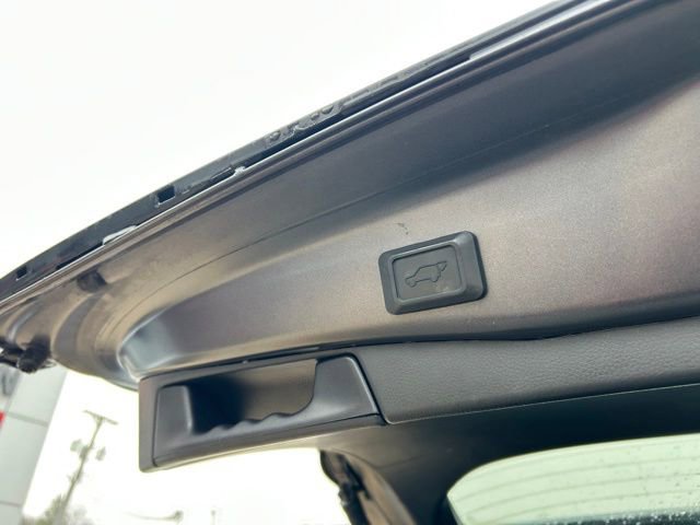Used 2023 Toyota RAV4 XLE w/ Convenience Package image 10