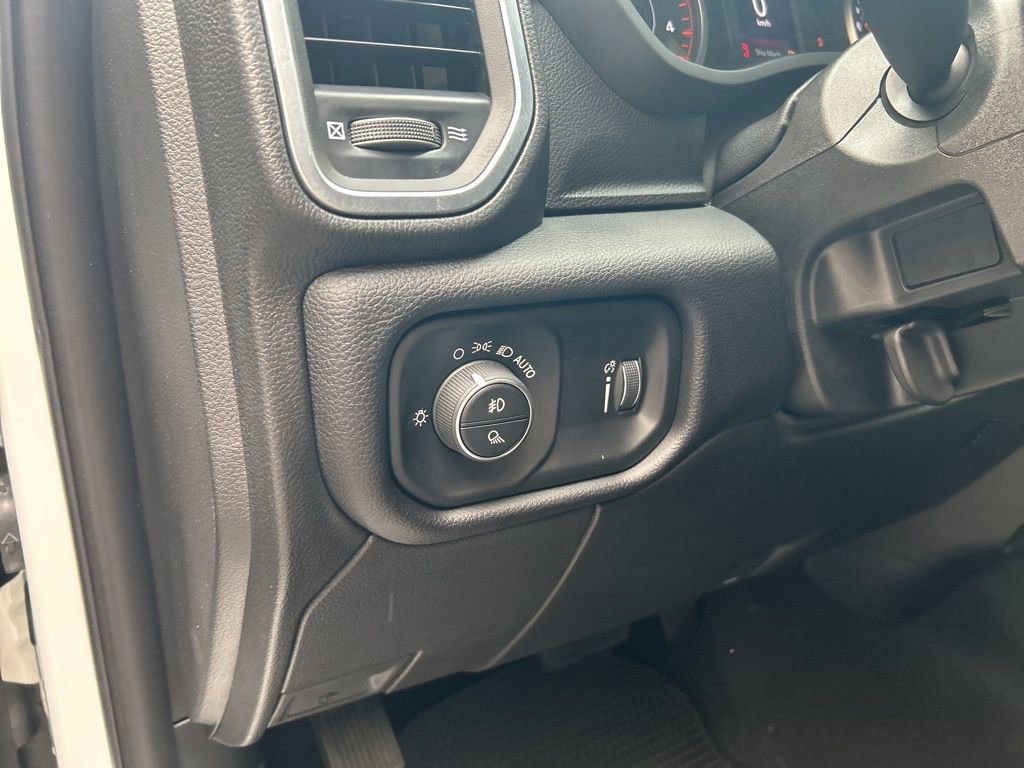 Used 2025 RAM 2500 Big Horn image 38