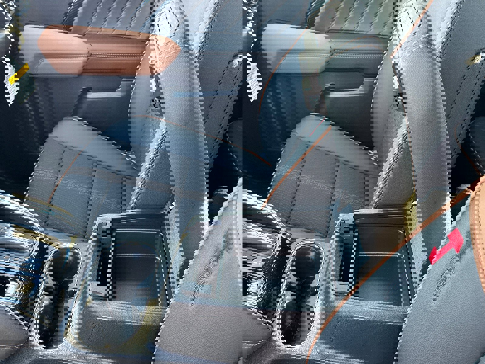 New 2026 GMC Canyon AT4 image 28