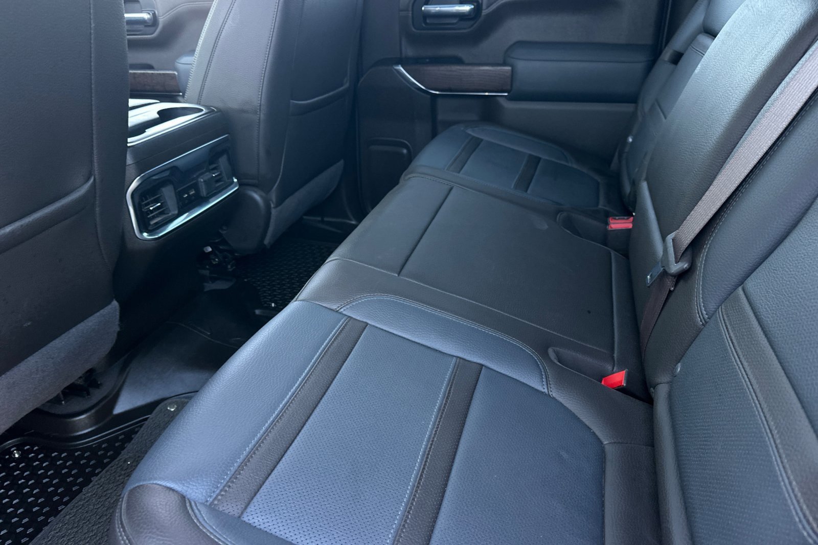 Used 2022 GMC Sierra 1500 Denali w/ Denali Reserve Package AWD/4WD image 12