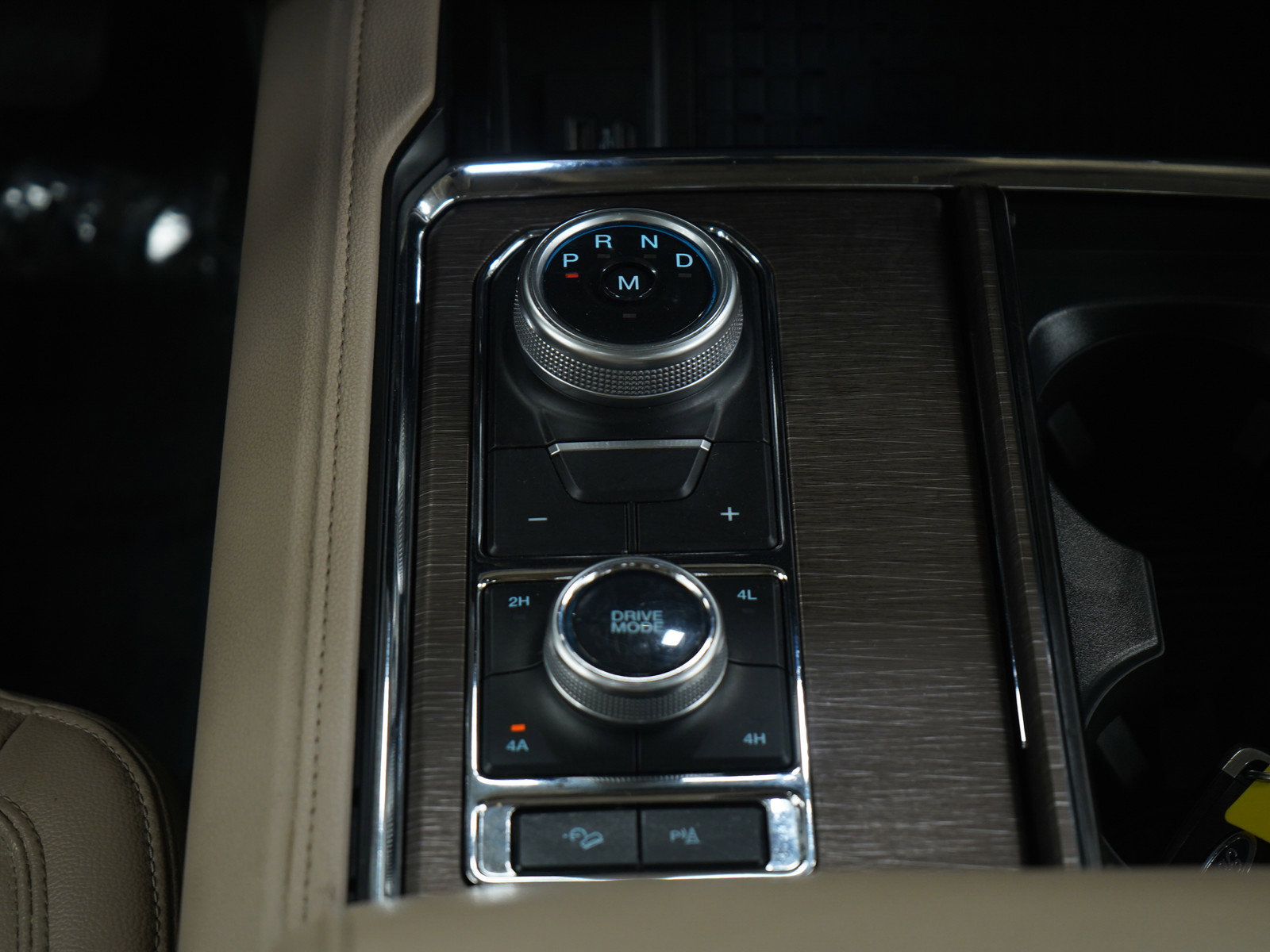 Used 2023 Ford Expedition Max Limited image 20