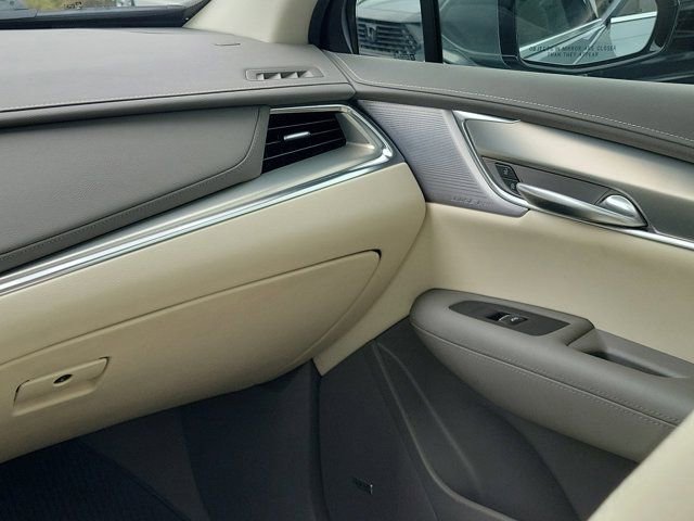 Used 2024 Cadillac XT5 Premium Luxury FWD image 4