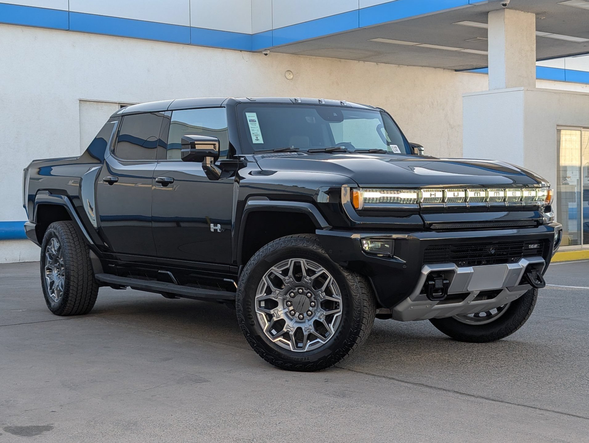 Used 2024 GMC Hummer EV 3X AWD/4WD image 2