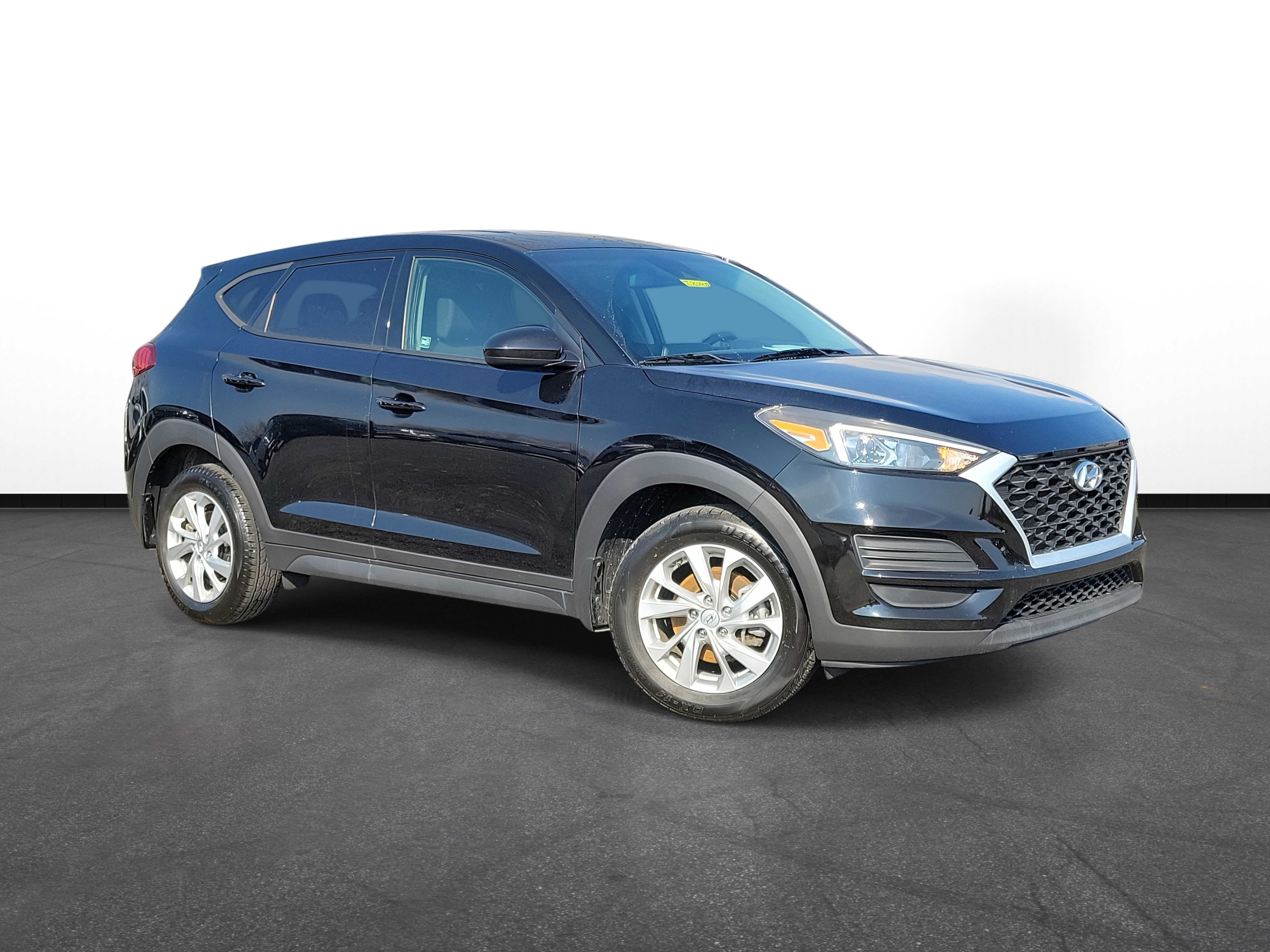 Used 2020 Hyundai Tucson SE image 1