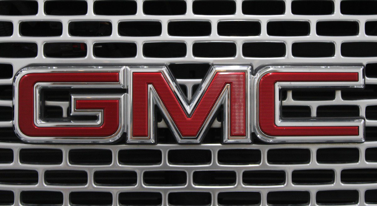 Used 2017 GMC Yukon Denali w/ Open Road Package AWD/4WD image 42
