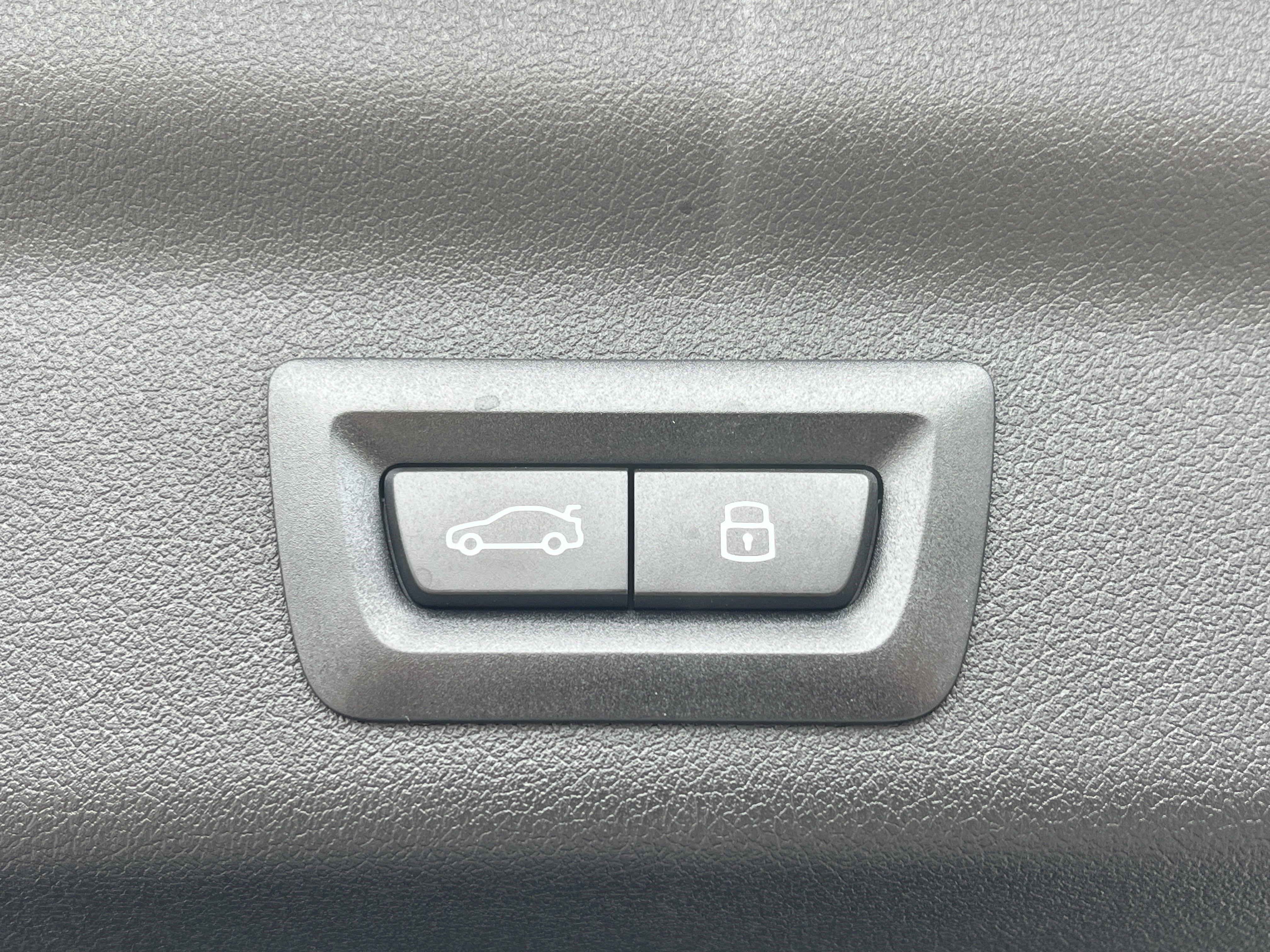 New 2025 BMW X1 xDrive28i w/ Technology Package image 29