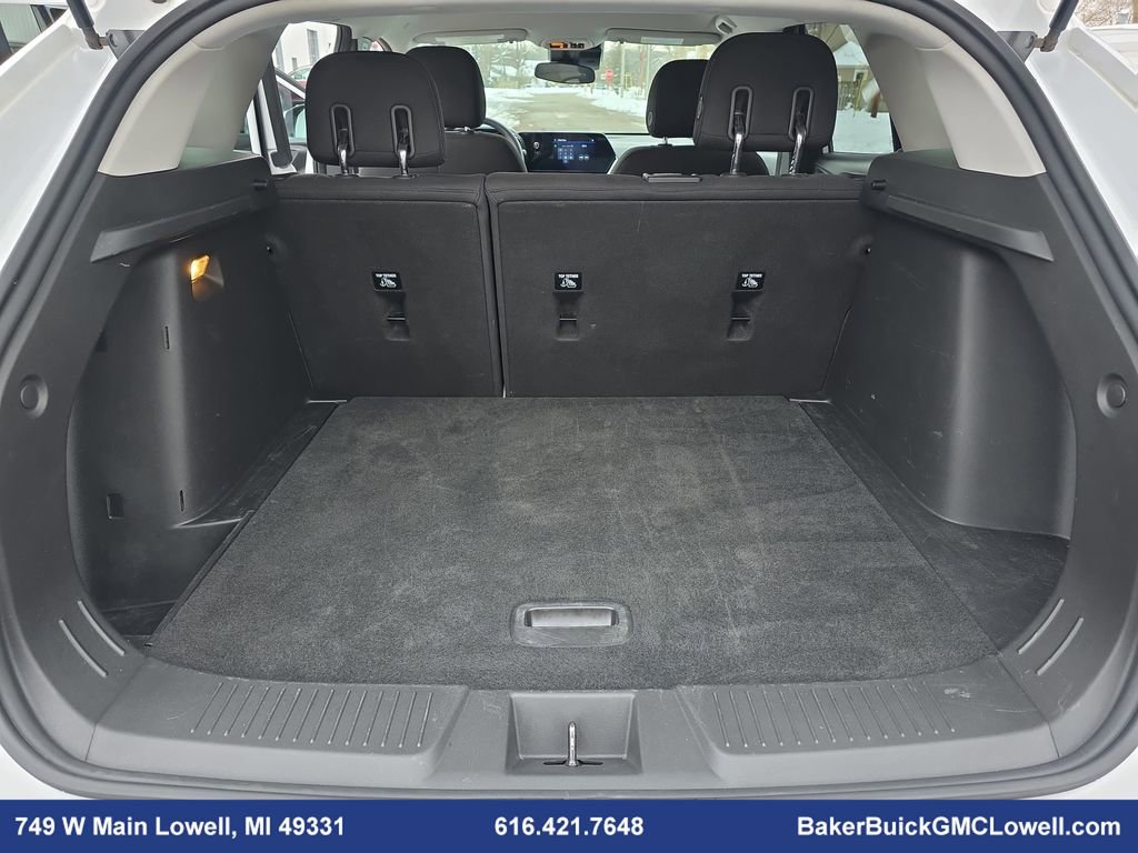 Used 2024 Chevrolet Trax LS w/ LS Convenience Package image 12