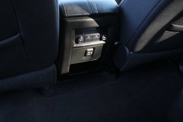 Used 2021 Chevrolet Traverse LT FWD image 24