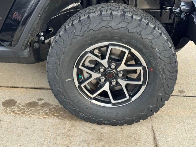 New 2026 Jeep Wrangler Unlimited Rubicon w/ Safety Group AWD/4WD image 46