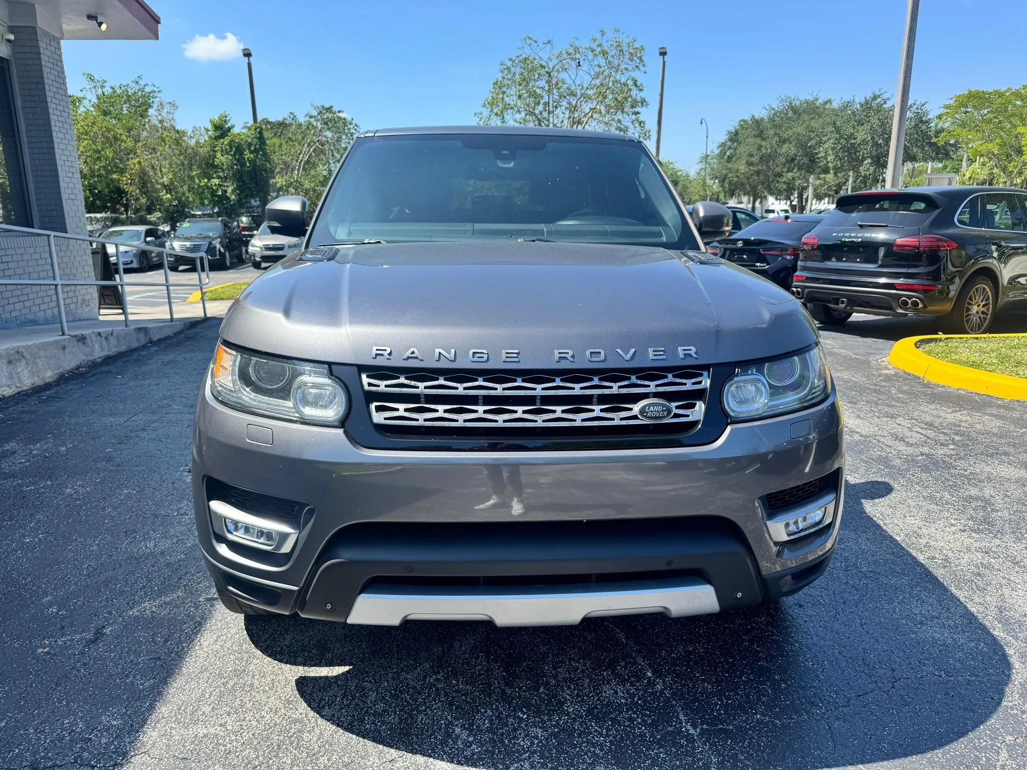 Used 2015 Land Rover Range Rover Sport Supercharged AWD/4WD image 4