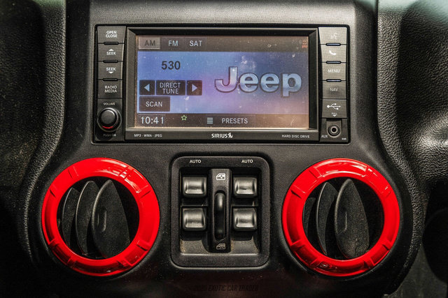 Used 2014 Jeep Wrangler Unlimited Rubicon AWD/4WD image 38