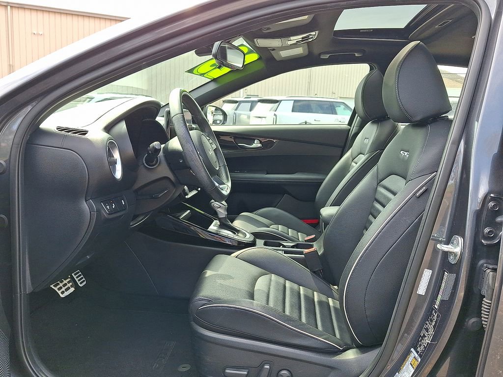 Certified 2023 Kia Forte GT-Line w/ GT-Line Premium Package image 3