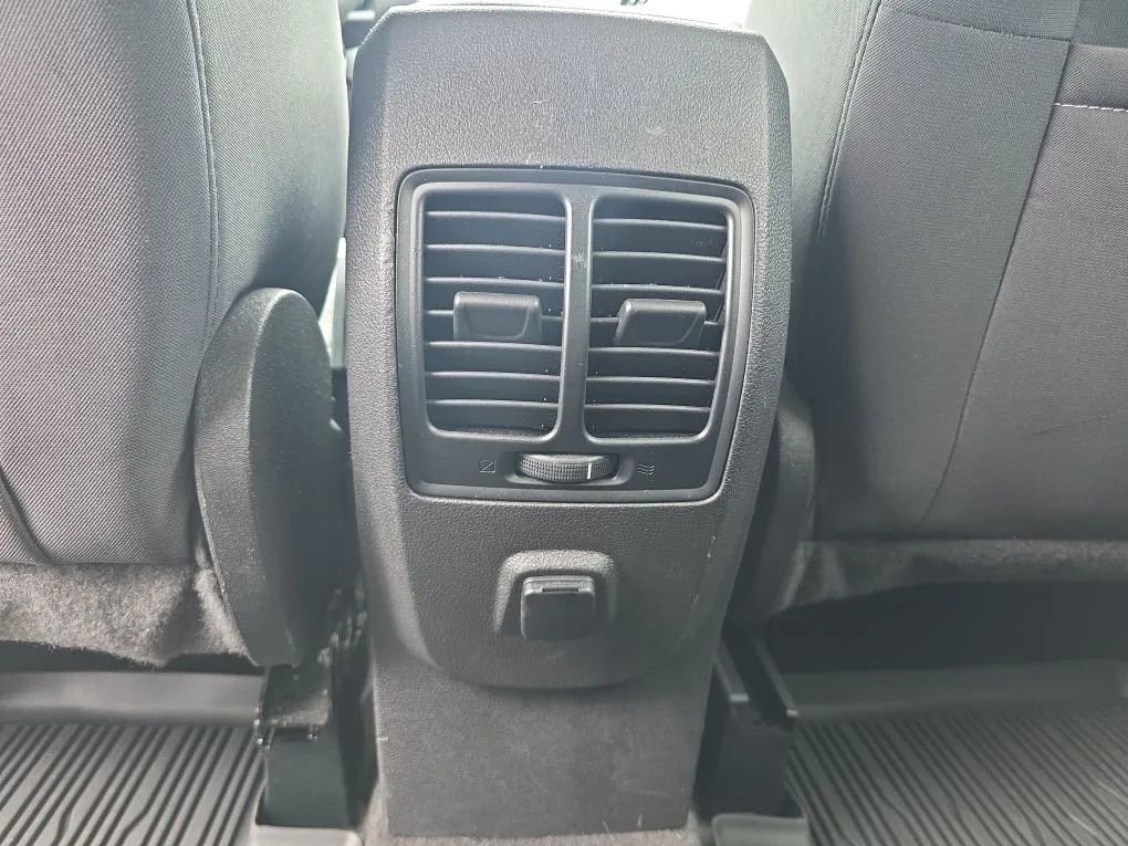 Used 2018 Ford Escape SE FWD image 34