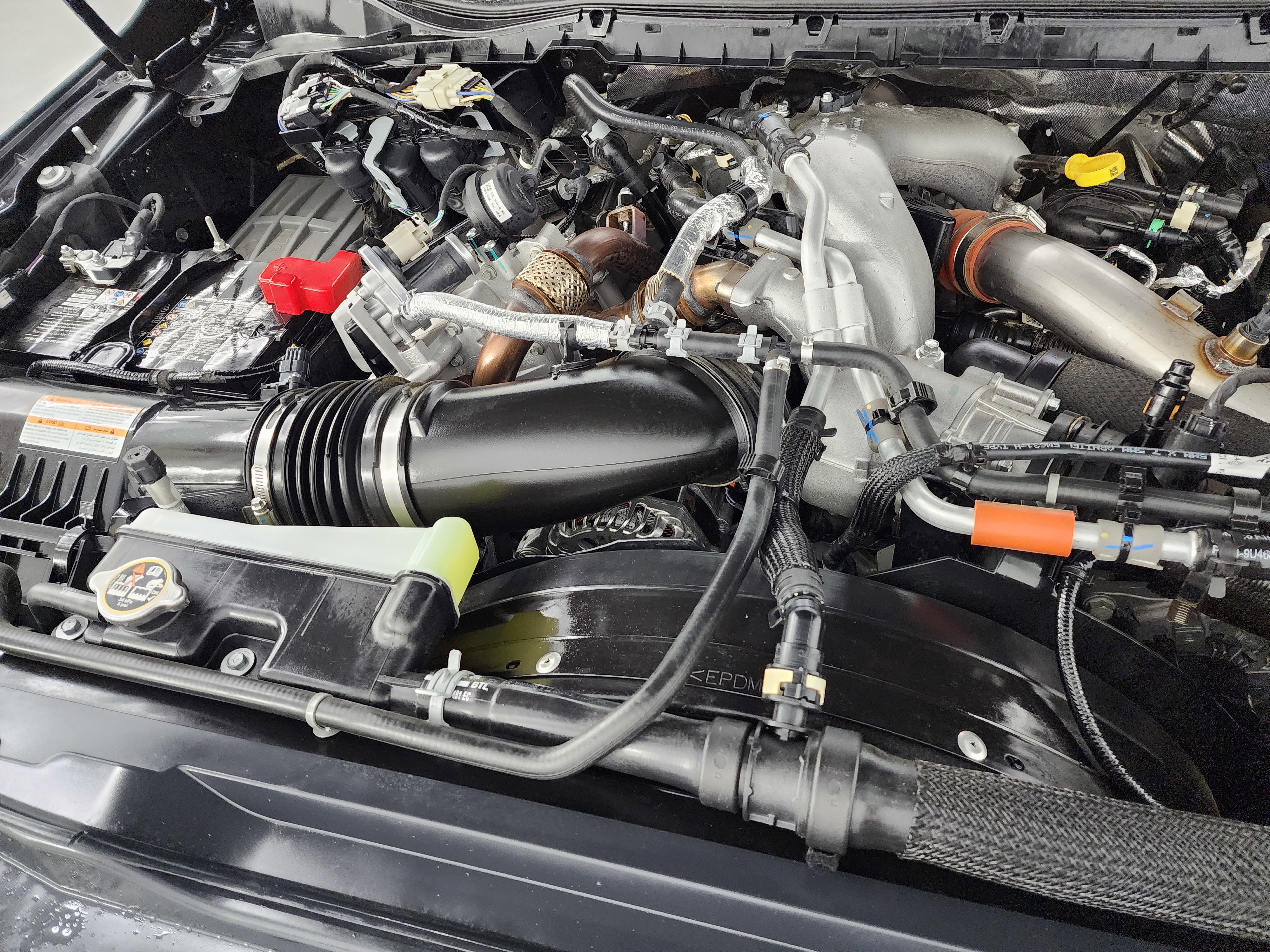 Used 2025 Ford F350 Lariat w/ Lariat Ultimate Package image 22