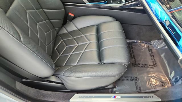 Used 2024 BMW 740i xDrive w/ Premium Package image 24