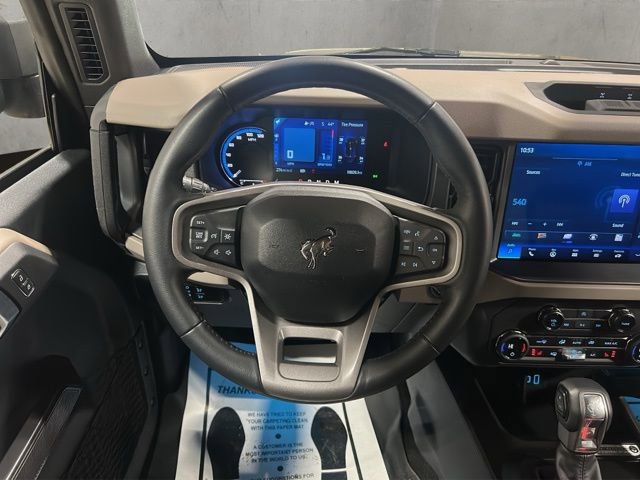 Used 2024 Ford Bronco Wildtrak image 14