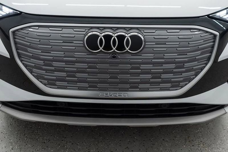 Used 2022 Audi Q4 e-tron Prestige image 44