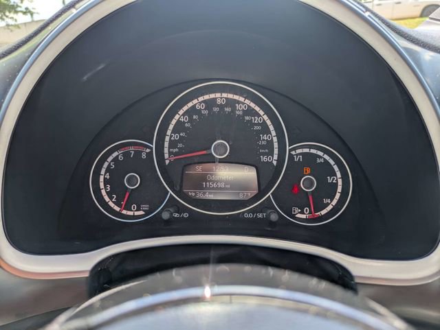 Used 2013 Volkswagen Beetle R-Line FWD image 27