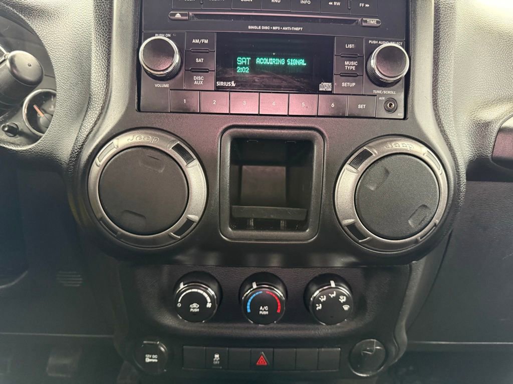 Used 2013 Jeep Wrangler Unlimited Sport image 29