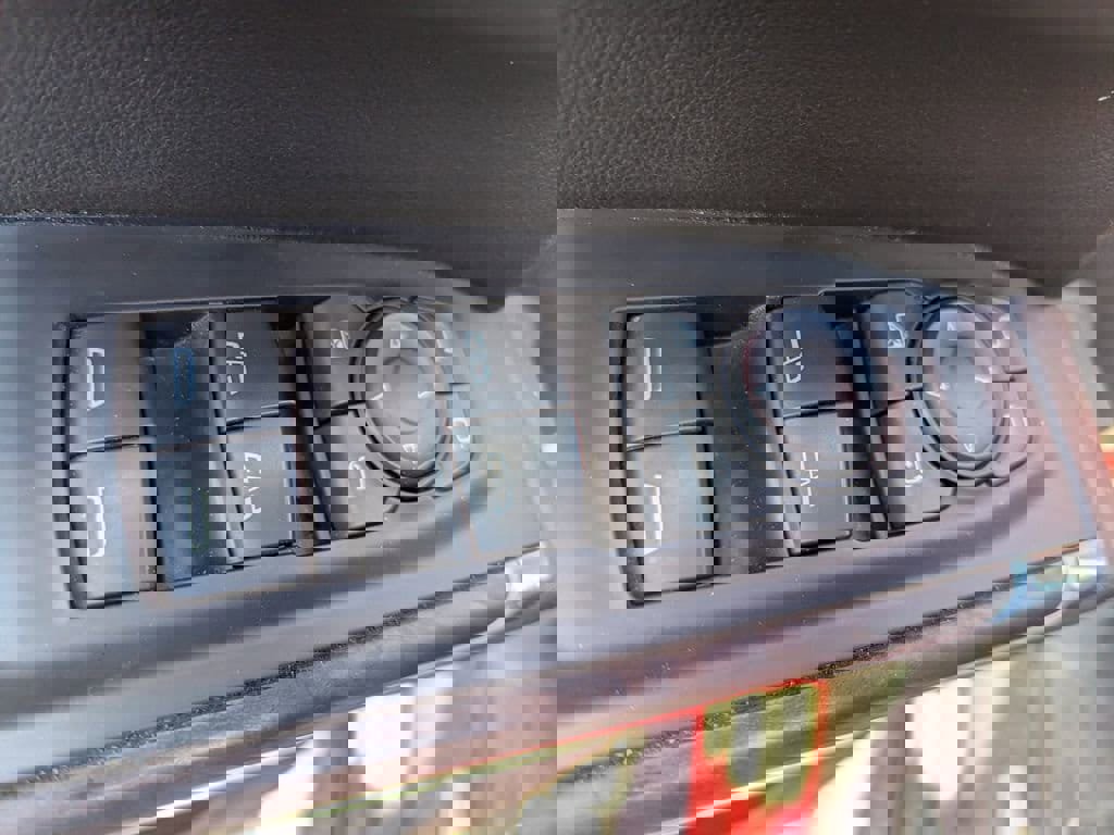 Certified 2021 GMC Sierra 1500 SLT w/ X31 Off-Road Package image 15