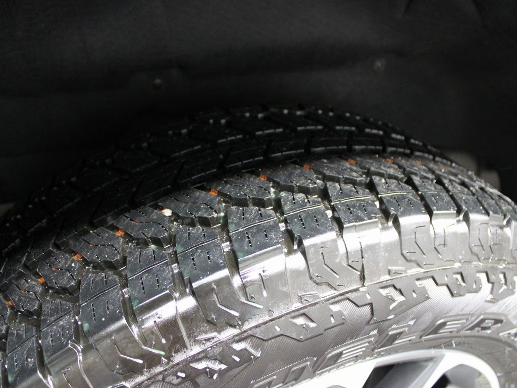 Used 2025 Chevrolet Silverado 1500 RST image 29