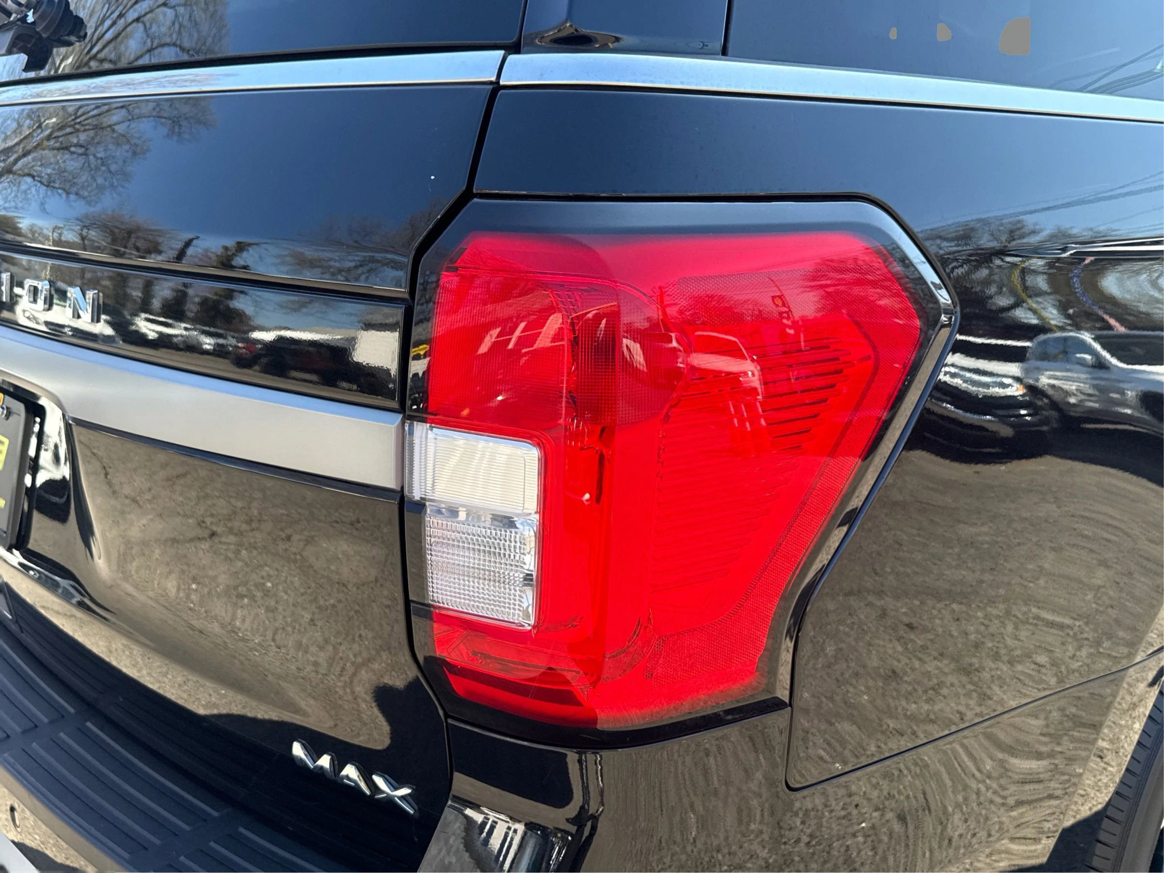 Used 2024 Ford Expedition Max XLT AWD/4WD image 26