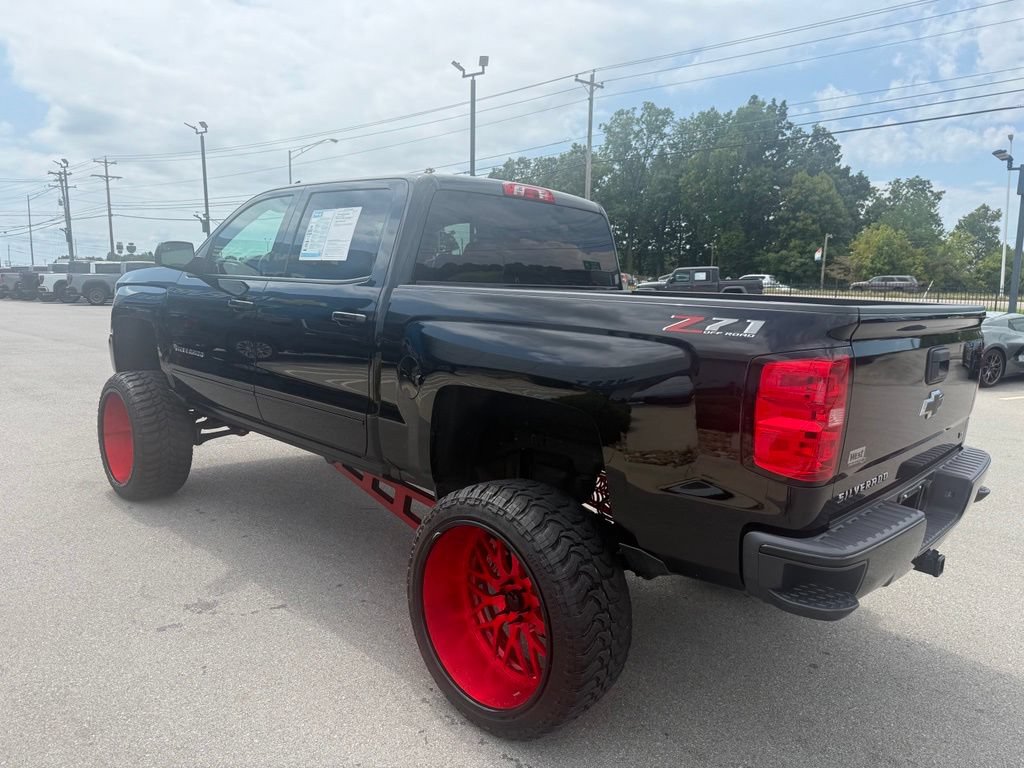 Used 2018 Chevrolet Silverado 1500 LT w/ All Star Edition AWD/4WD image 4