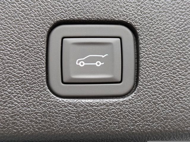 New 2025 Cadillac XT6 Premium Luxury w/ Technology Package image 13