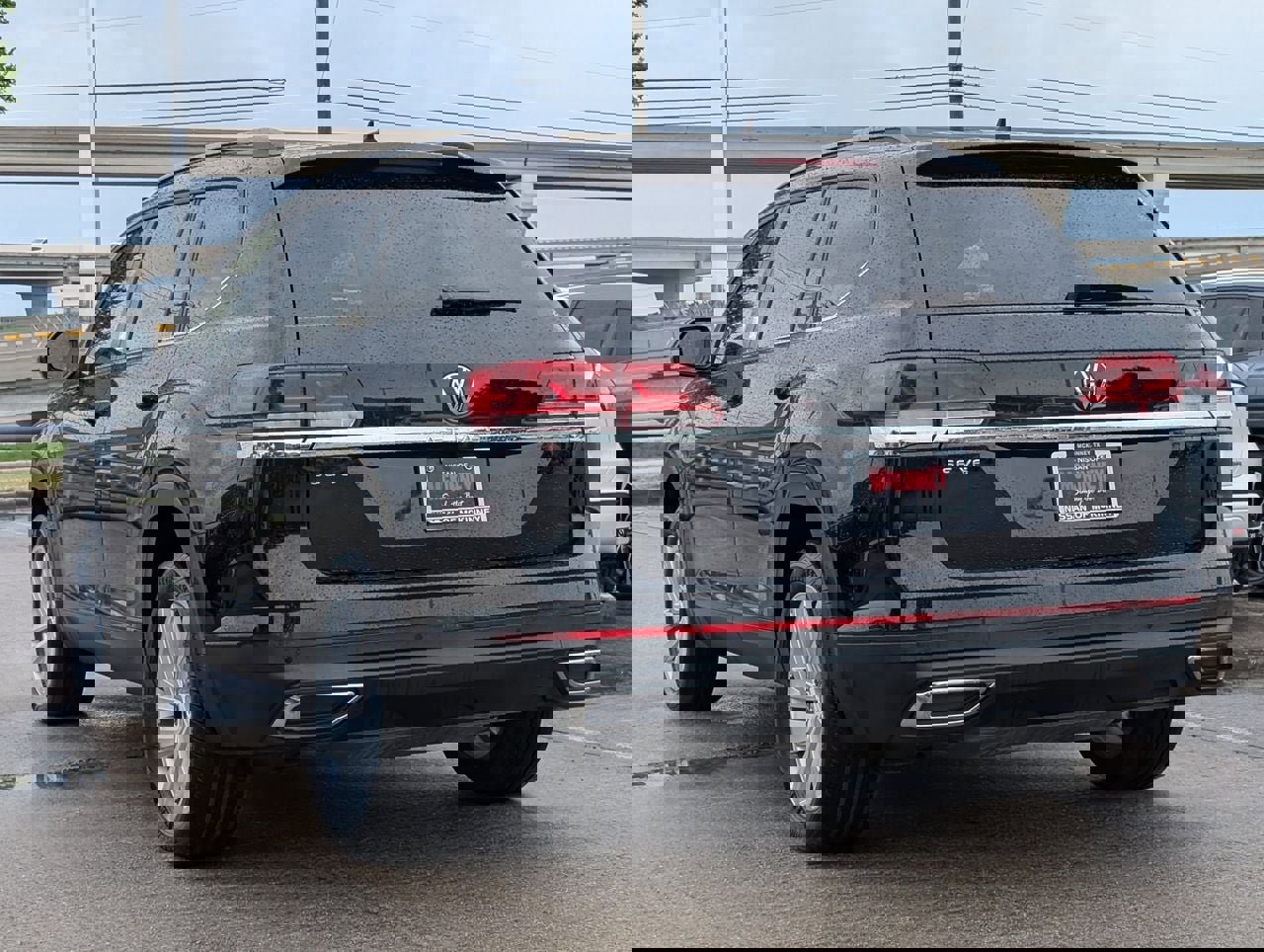 Used 2021 Volkswagen Atlas SE image 4