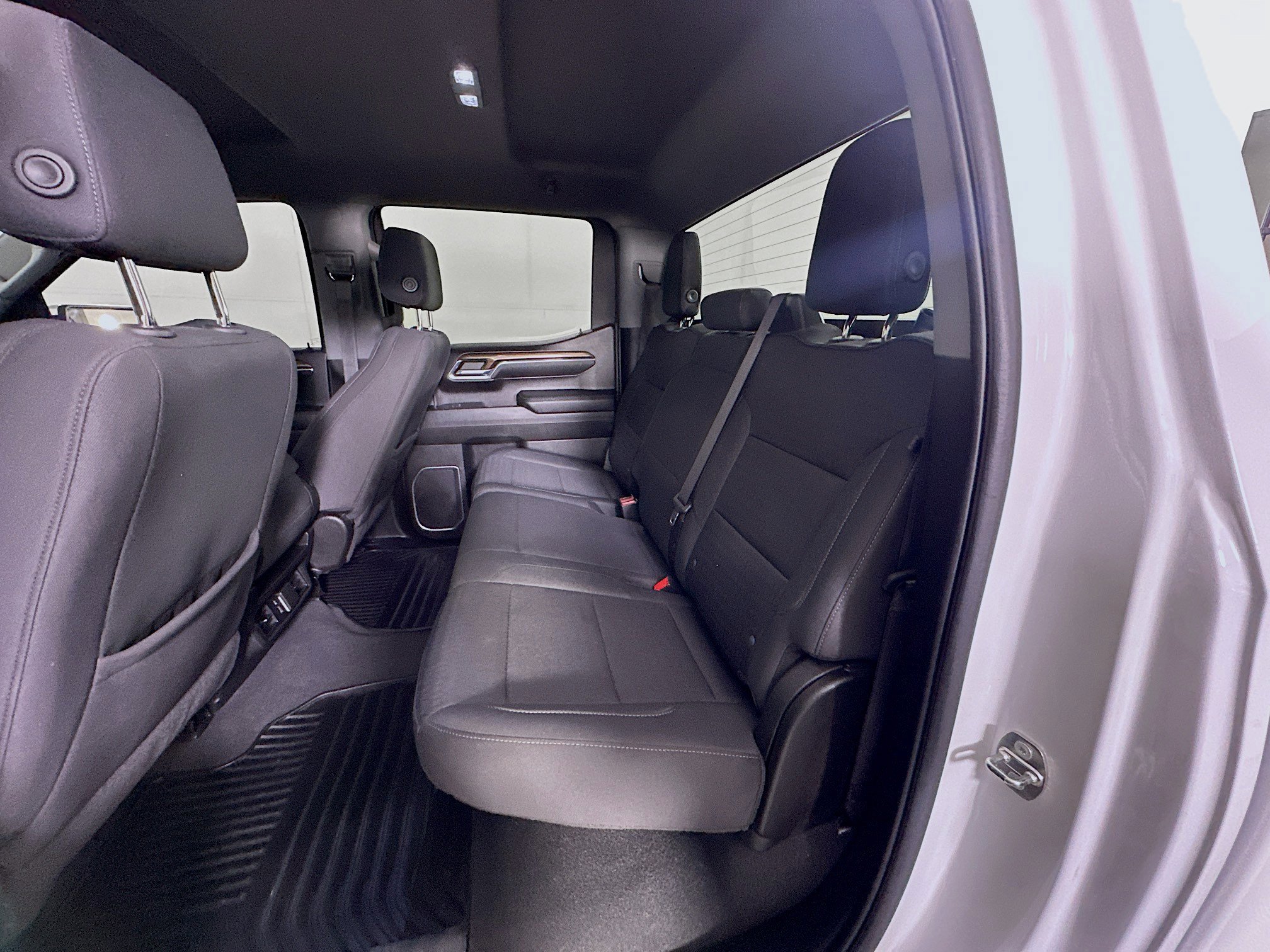 Used 2023 Chevrolet Silverado 1500 LT image 26