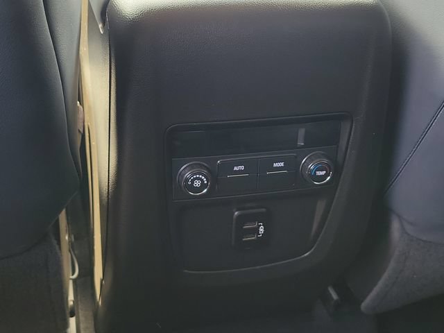 Used 2018 Buick Enclave Essence FWD image 14