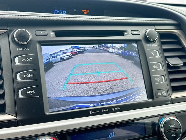 Used 2019 Toyota Highlander XLE AWD/4WD image 13