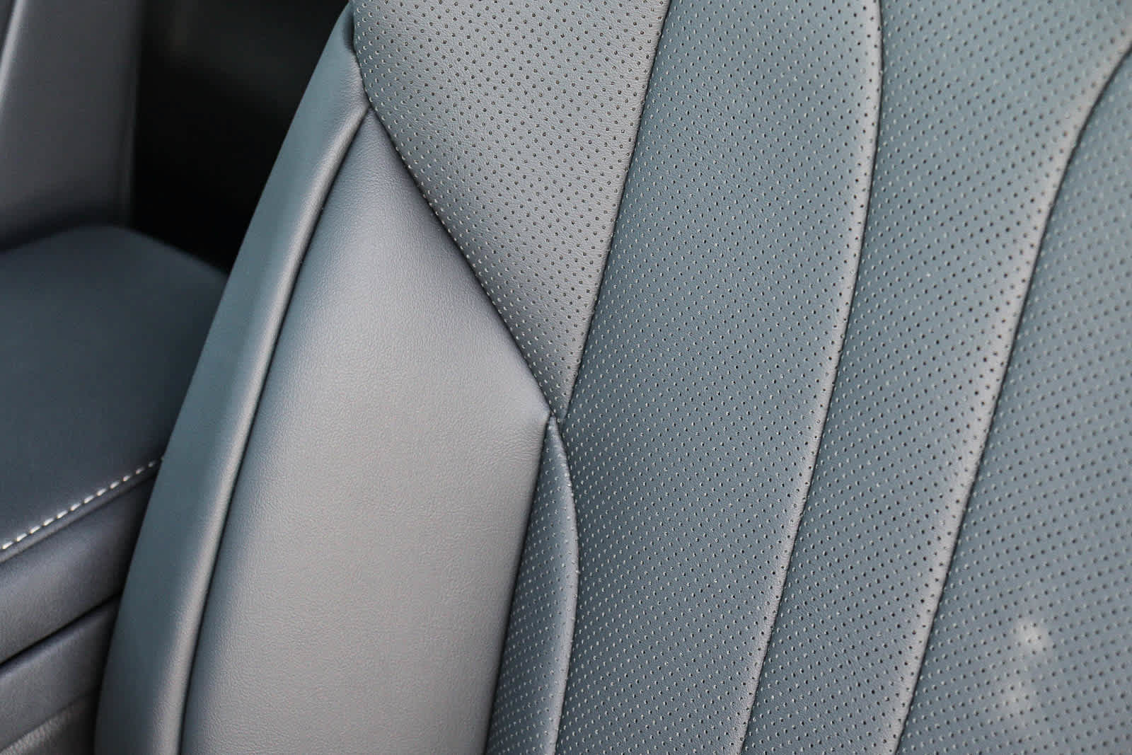 New 2026 Lexus NX 350h F Sport AWD/4WD image 25