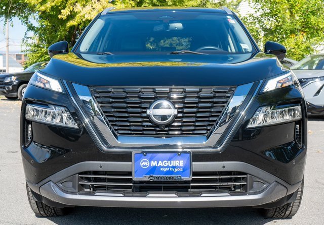 Used 2023 Nissan Rogue SL w/ SL Premium Package image 3
