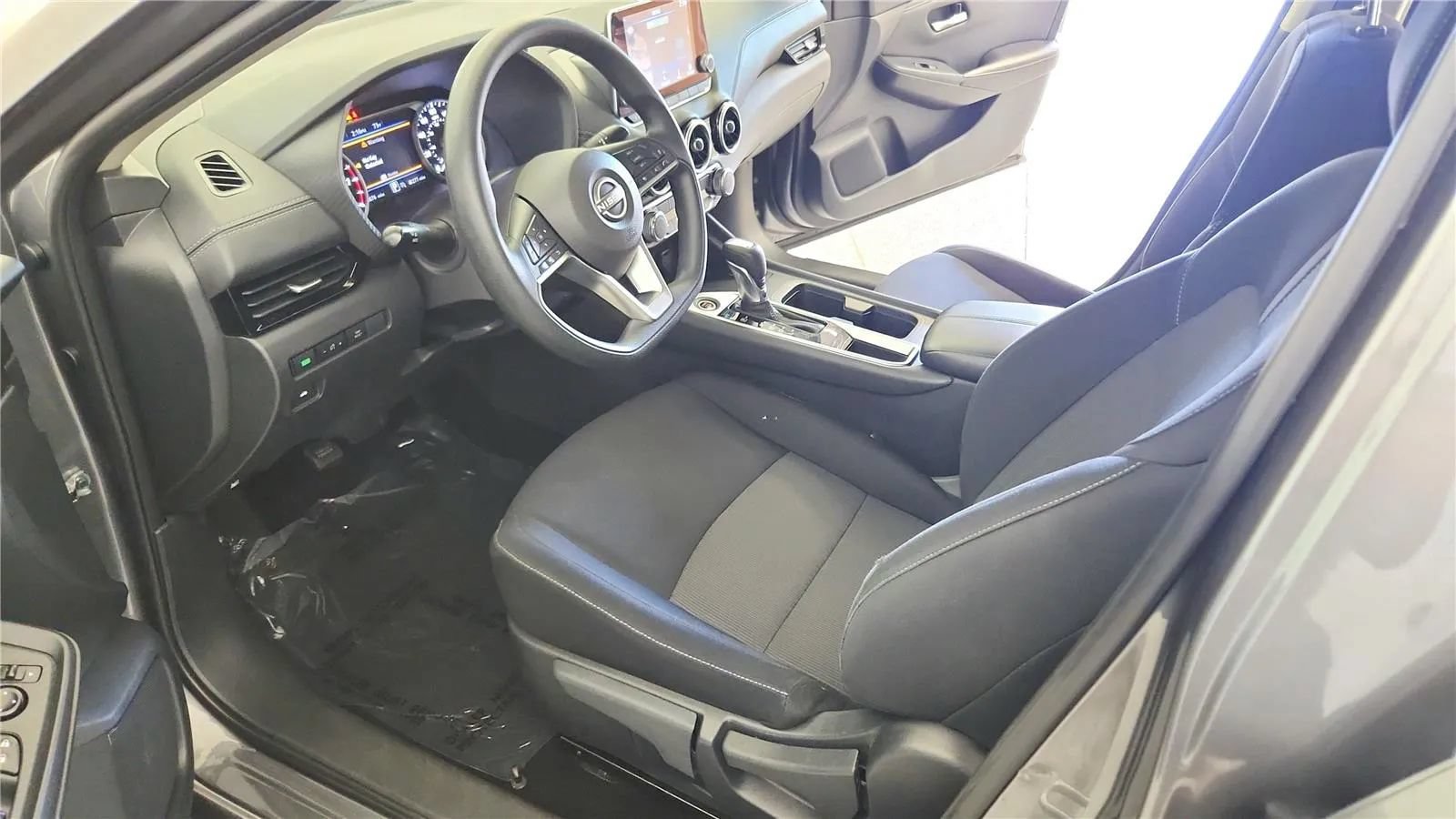 Used 2024 Nissan Sentra SV FWD image 21