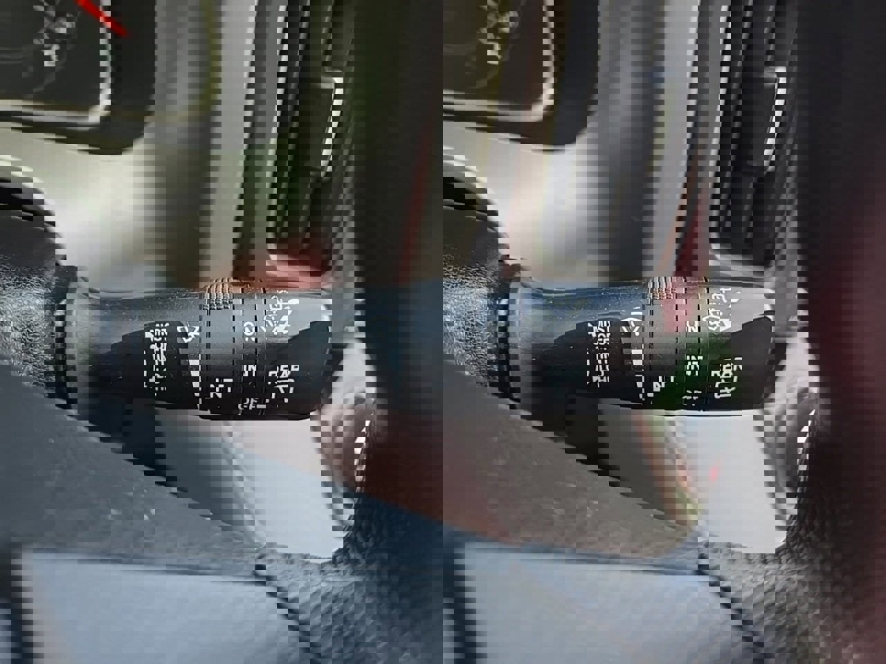 Used 2015 Toyota RAV4 XLE image 23