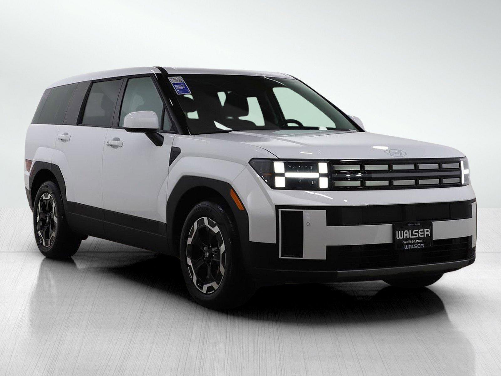 Used 2025 Hyundai Santa Fe SE image 7